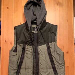 CottonOn Mens Puffer Vest Jacket, Size M